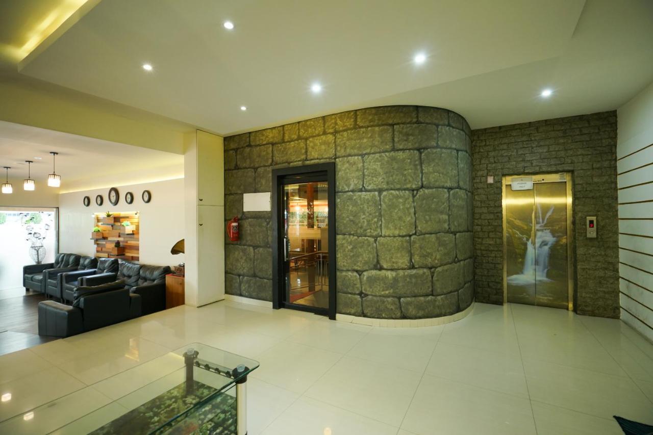 Oyo 1684 Hotel Malabar Inn Kóžikkót Exteriér fotografie